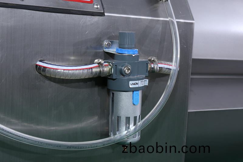 真(zhen)空(kong)滚揉机(ji)